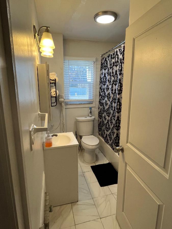 Three Bed One Bath Apt 25 Mins To Nyc Belleville Luaran gambar