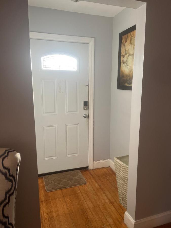 Three Bed One Bath Apt 25 Mins To Nyc Belleville Luaran gambar